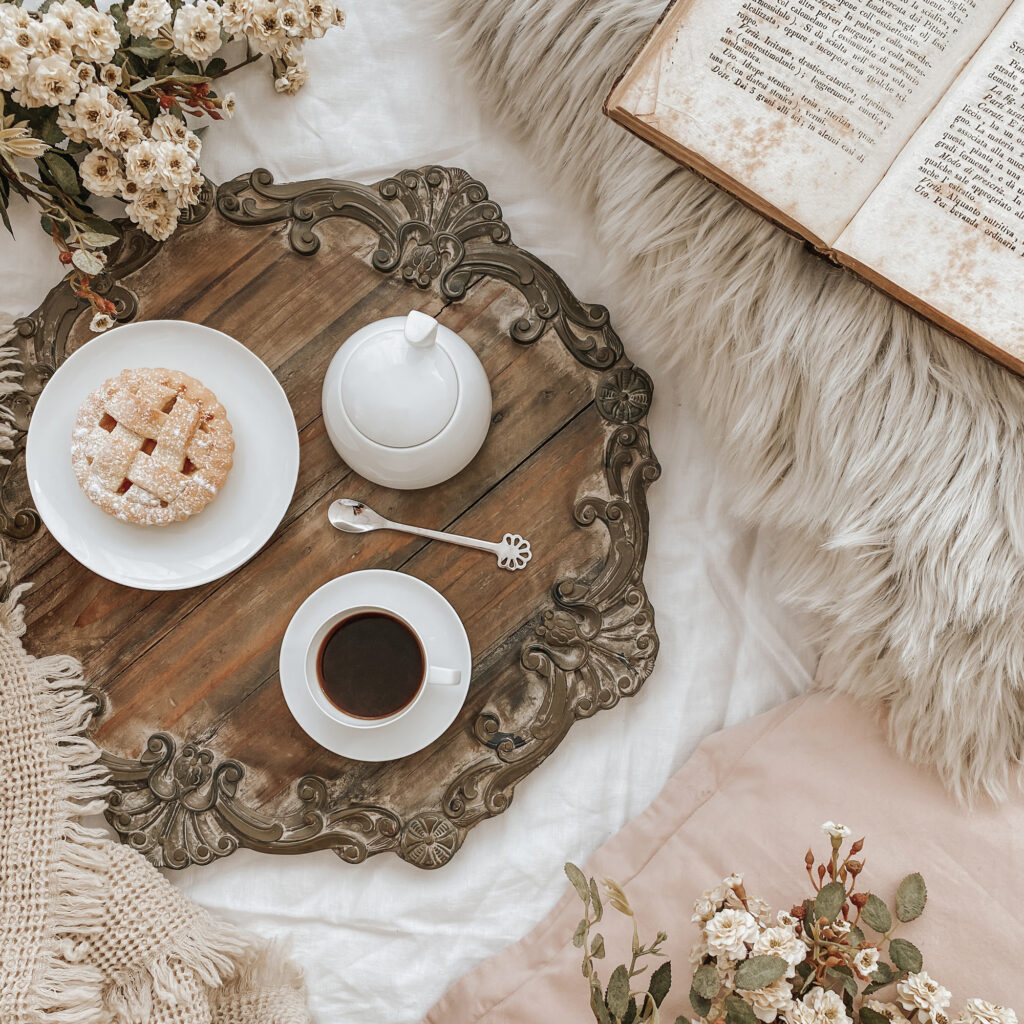 Corso Flatlay Photography